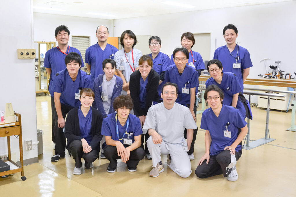 スタッフ紹介(2022年12月現在)